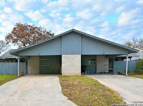 2nd image of 618 Bavarian Dr