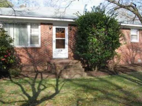 3108 Galberry Rd, Chesapeake, VA 23323