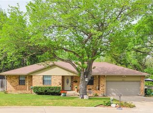 1451 Donna Dr, Cedar Hill, TX 75104