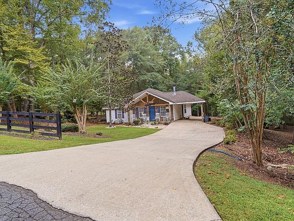 2nd image of 369 Green Ridge Rd