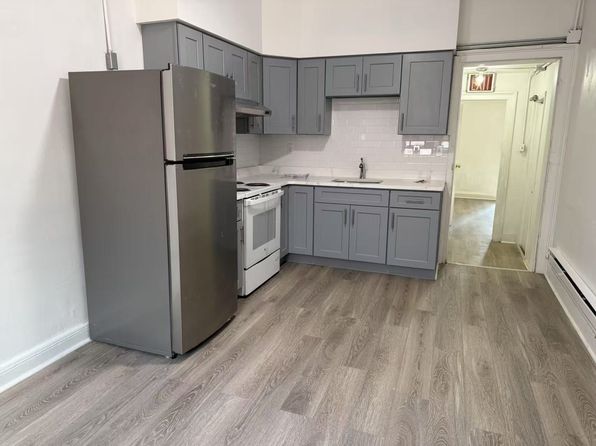 228 N 10th St FLOOR 2