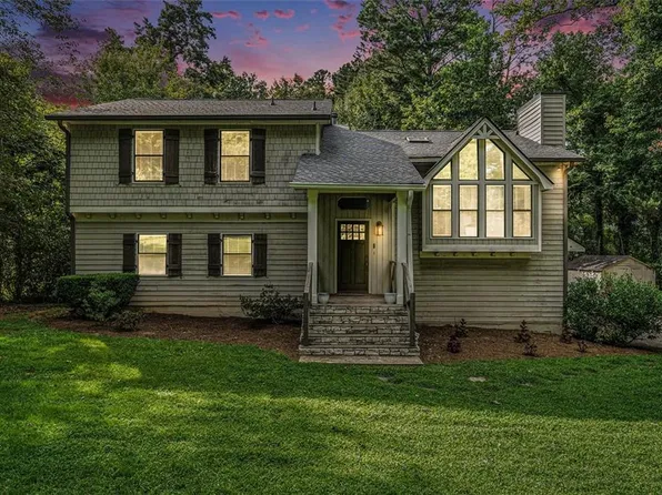 1740 N Hadaway Rd NW, Kennesaw, GA 30152