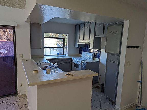 5th image of 12563 Bradley Ave Unit 10