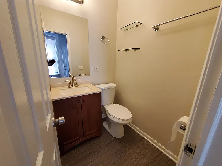 1528 N Ashland Ave #2R — Photo 7
