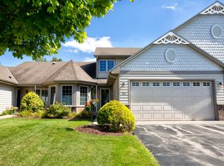 622 Annecy Park Cir, Waterford, WI 53185