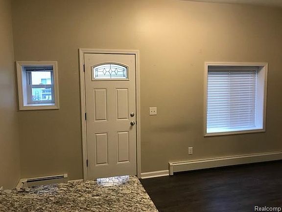 3rd image of 34 N North Shore Dr APT 3