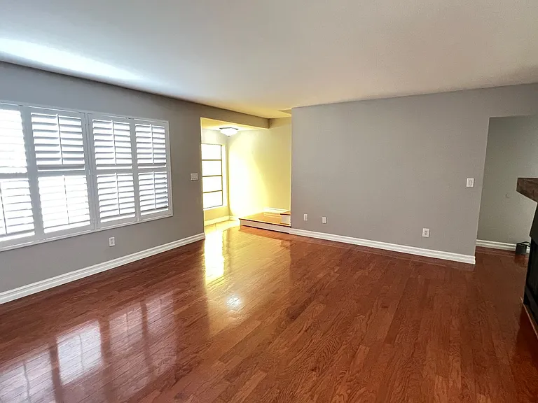 400 S Flower St #135 — Photo 7