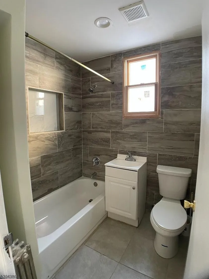 Building Photo - 174 N 17th St #2