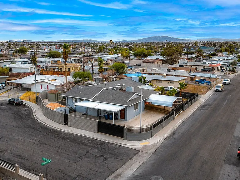 5185 Sun Valley Dr — Photo 66