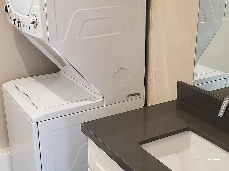3910 Mount Rainier Ct — Photo 14