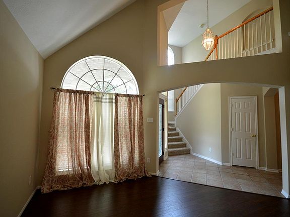 4th image of 7002 Maid Stone Dr