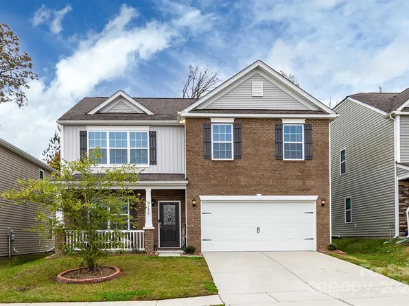 5120 Briscoe Dr, Charlotte, NC 28214