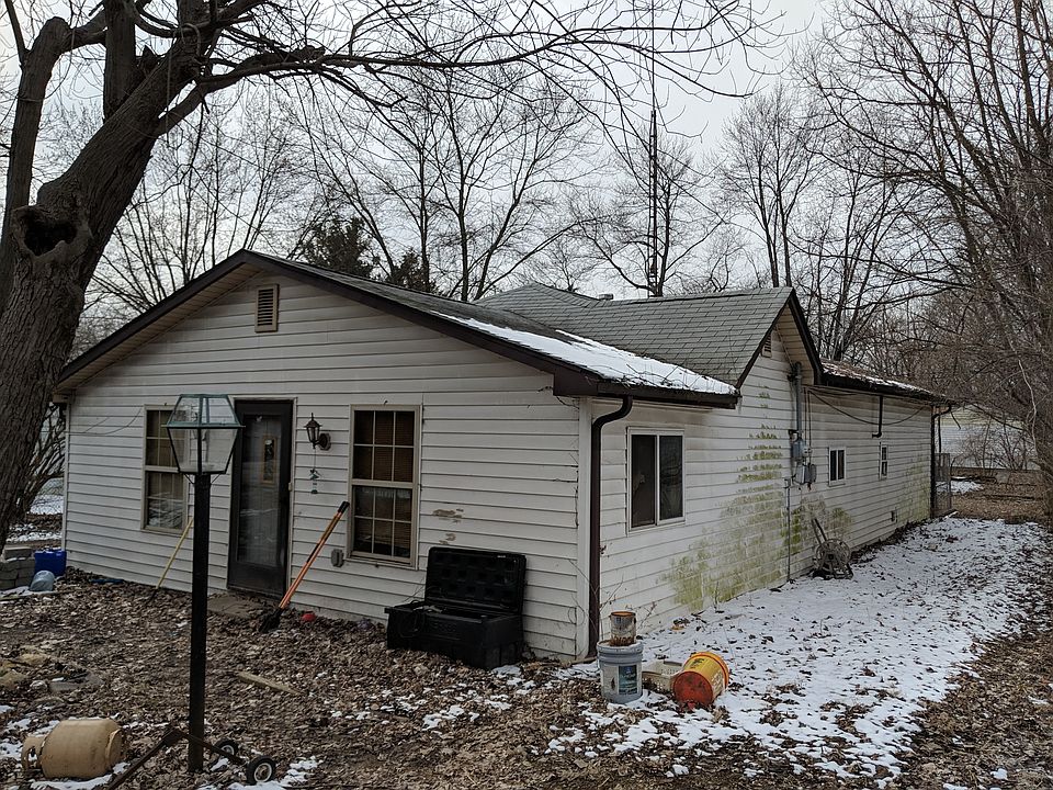 1st image of 1926 S Gladstone Ave