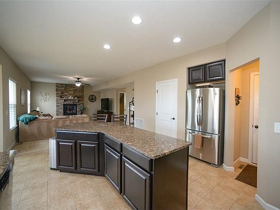 5th image of 206 Brixton Way
