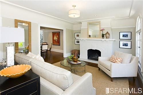 3rd image of 2839 Baker St