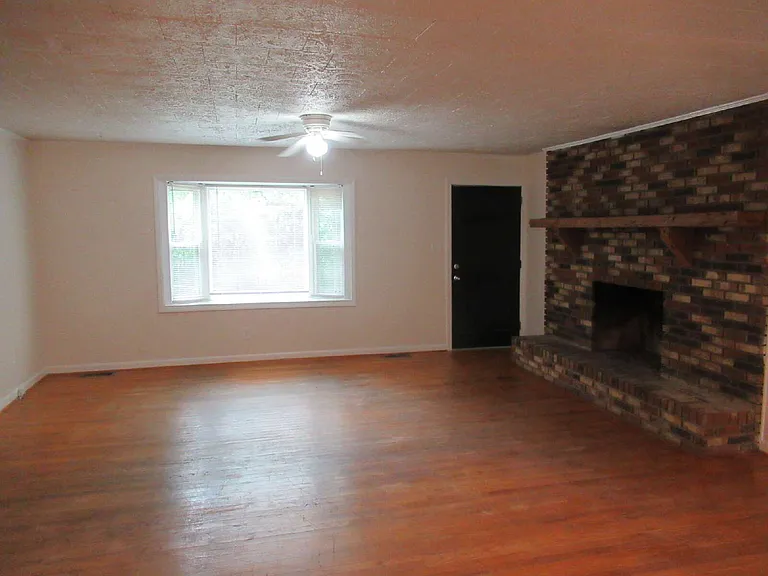 745 Brady Branch Trl — Photo 4