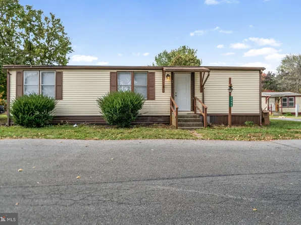 3486 Lil Wolf Dr, Orefield, PA 18069