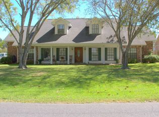 601 Fairview Dr, Berwick, LA 70342