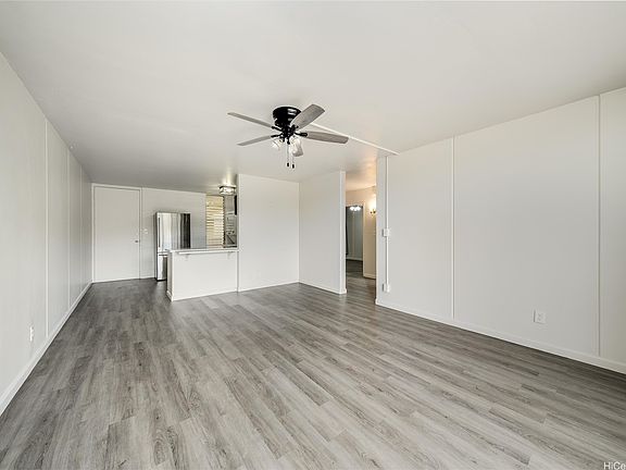 5th image of 95-2055 Waikalani Pl APT B204