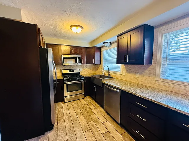 4021 Silsby Rd — Photo 22