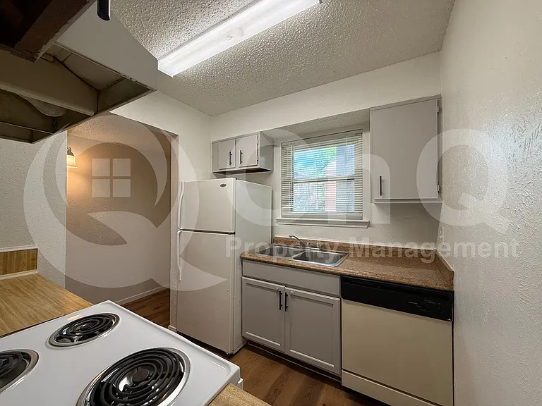 410 Bryan St #17 — Photo 15