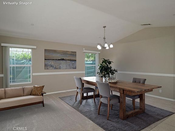3rd image of 5742 Magnolia Ave