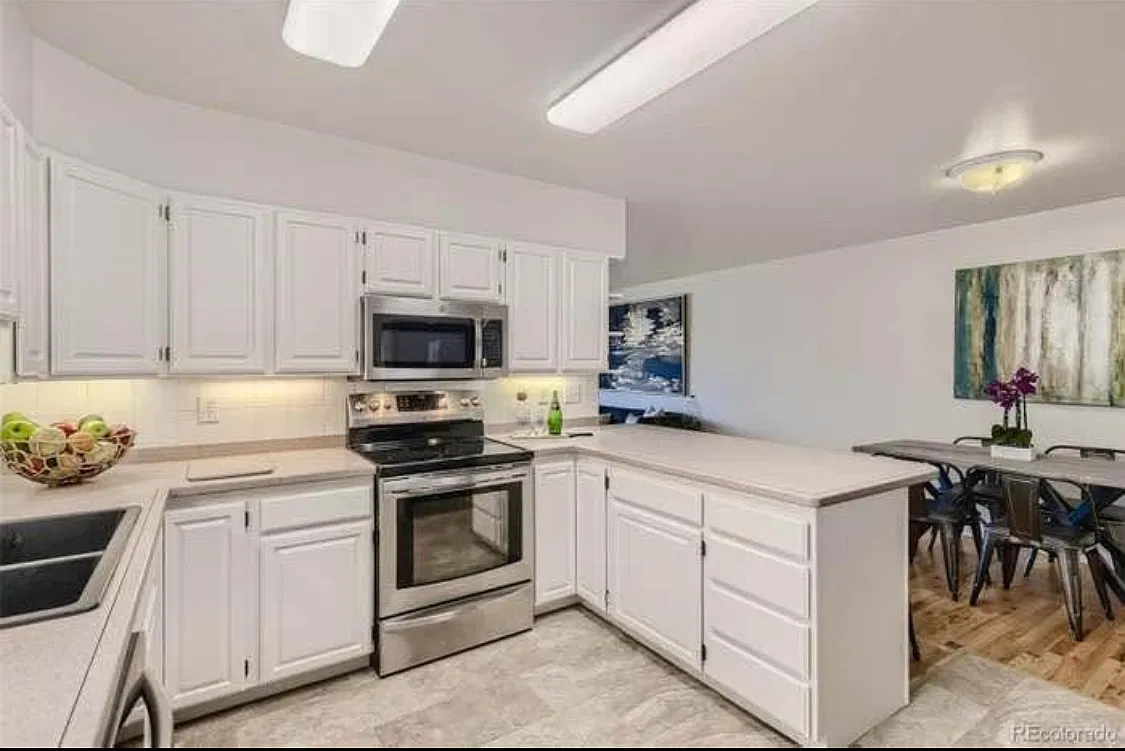 3 bed, 1100 sqft, $875 — Photo 4