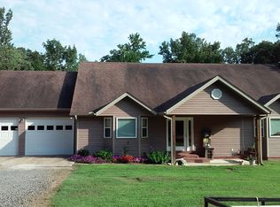 1123 Baker Lake Rd, Clinton, AR 72031