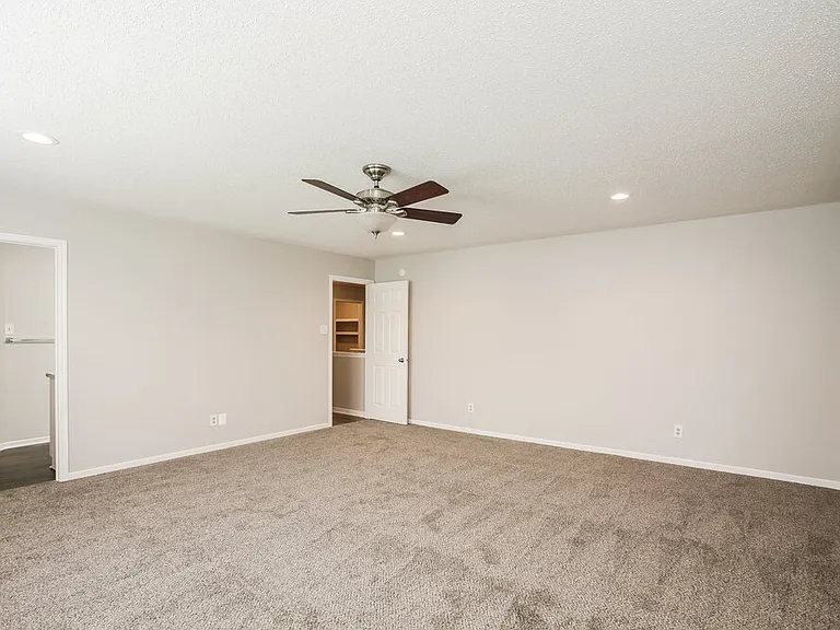 9435 W Quarter Moon Dr — Photo 8
