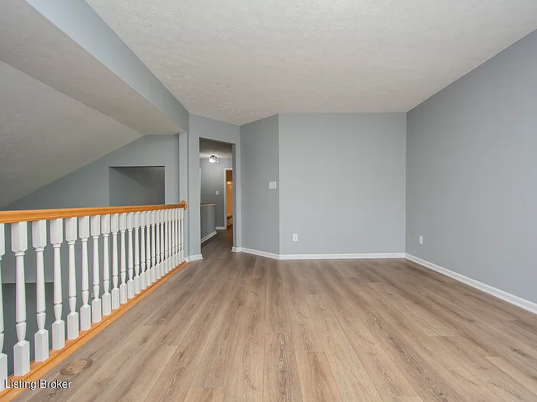 6702 Shallow Rock Dr — Photo 31