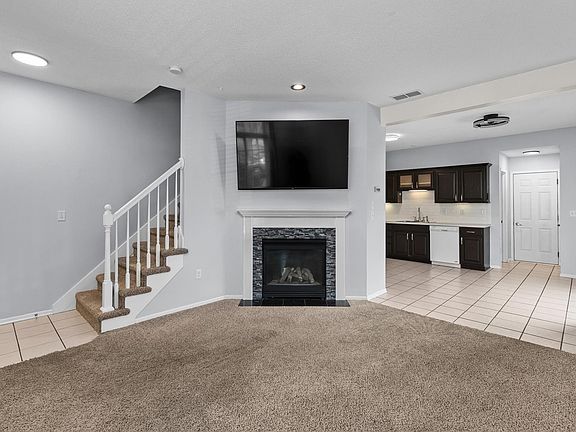 5th image of 2175 Ridgeview Cir