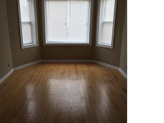 4th image of 1630 S Central Park Ave #2