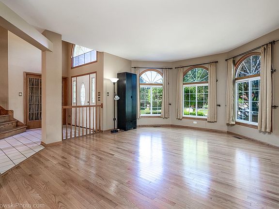 4th image of 14111 Woodward Dr