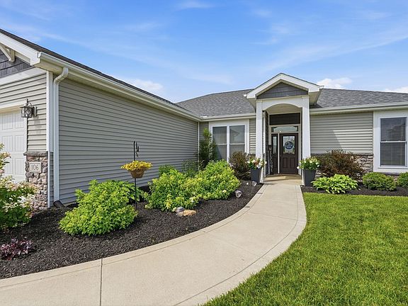 5th image of 106 E Lake Ct