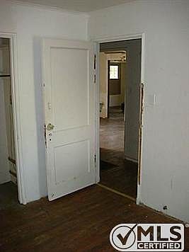 5th image of 2420 NW 25th St