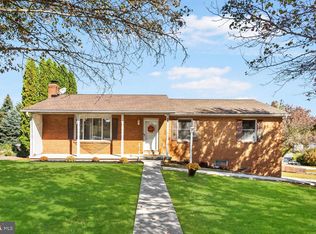 40 Allen Dr, Hanover, PA 17331