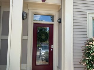 1045 Park West Dr, Charlotte, NC 28209