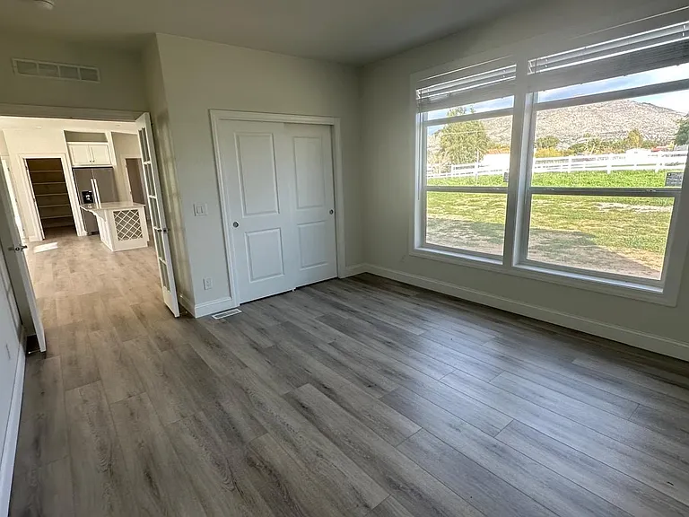 30665 Santa Fe St — Photo 18