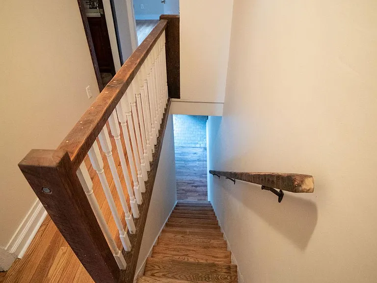 2138 Sears St — Photo 18