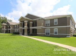 117 Loganberry St #4068, Lake Jackson, TX 77566