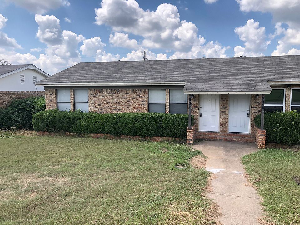 1st image of 834 Meadowlark Cir