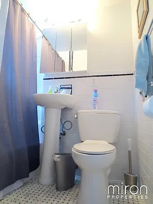 Rented by Miron Properties | media 19