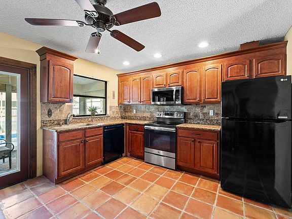 4th image of 3753 Coelebs Avenue