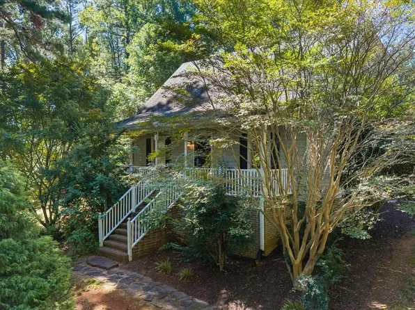 1016 Fox Den Trl, South Boston, VA 24592