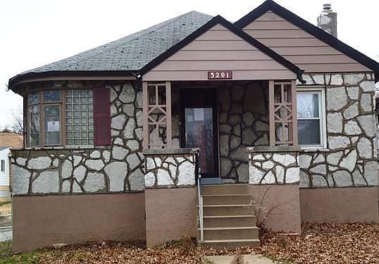 1st image of 3201 Capehart Dr