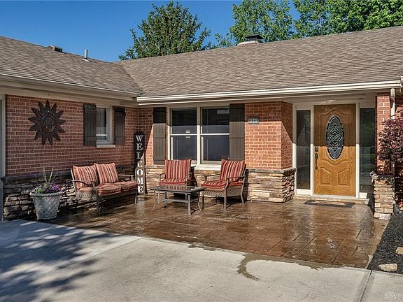 4th image of 1317 Lomeda Ln