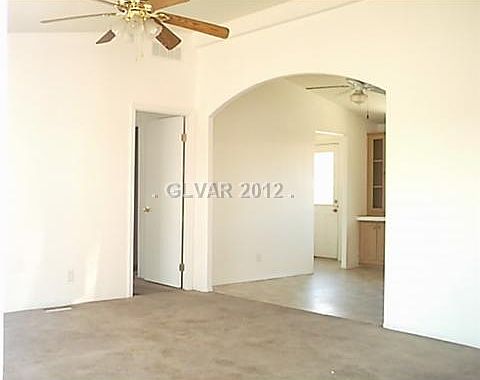 3rd image of 3640 Montego Dr