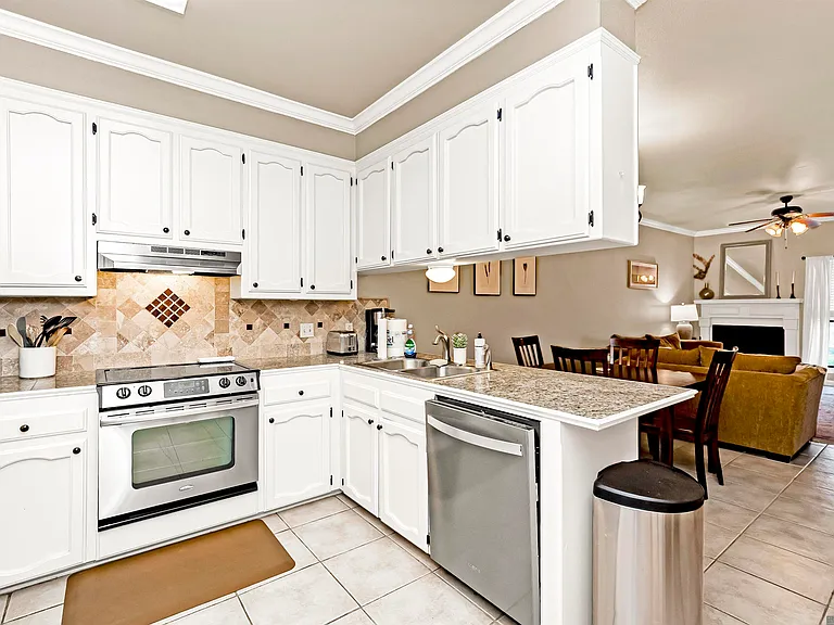 4188 Jefferson Woods Dr — Photo 4