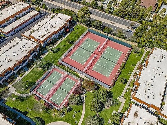 4th image of 28146 Ridgecove Ct S