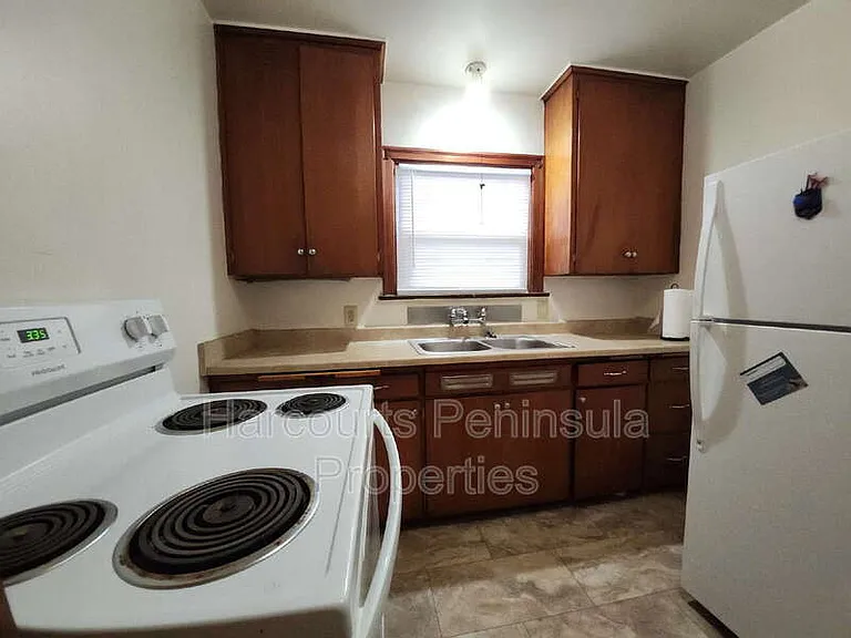 949 Washington Ave #A — Photo 7